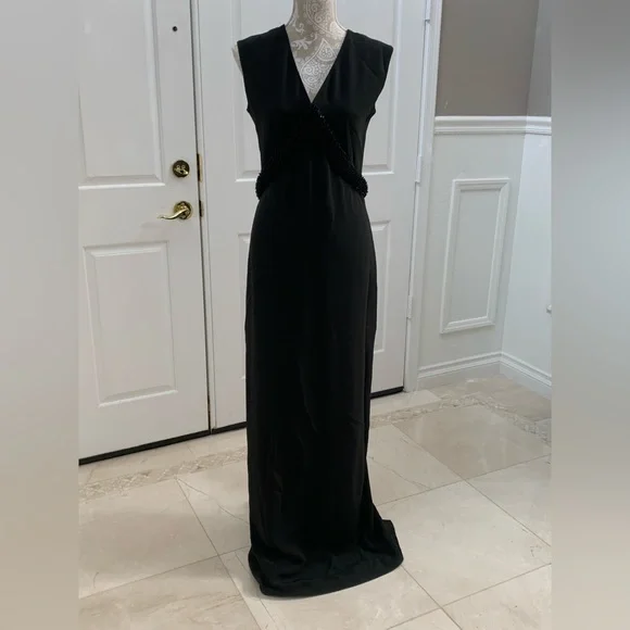 Balenciaga | Dresses | Balenciaga Black Sleeveless Vneck Sheath Dress Size 38 | Poshmark Balenciaga | Dresses | Balenciaga Black Sleeveless Vneck Sheath Dress Size 38 | Poshmark